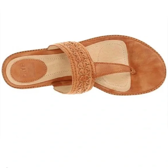 Frye | Shoes | Frye Ali Artisnal Thong Sandal Brown Leather  display picture 3